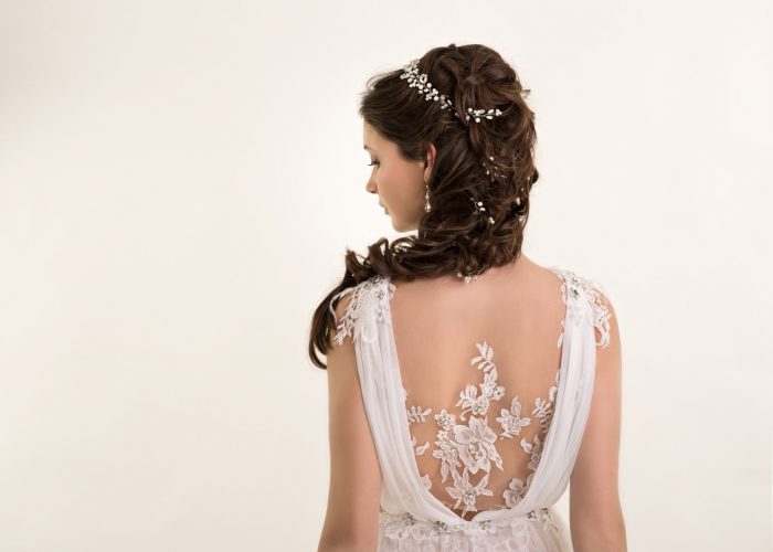 Espalda de vestido de Novia como tatuaje en encaje chantilly