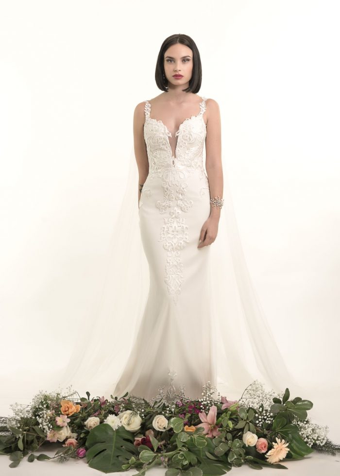 Vestido linea sirena con escote profundo