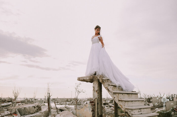 Seción fotográfica postboda de la novia en Lago Epecuén