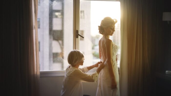 Marcela Colos vistiendo una novia el dia de su boda